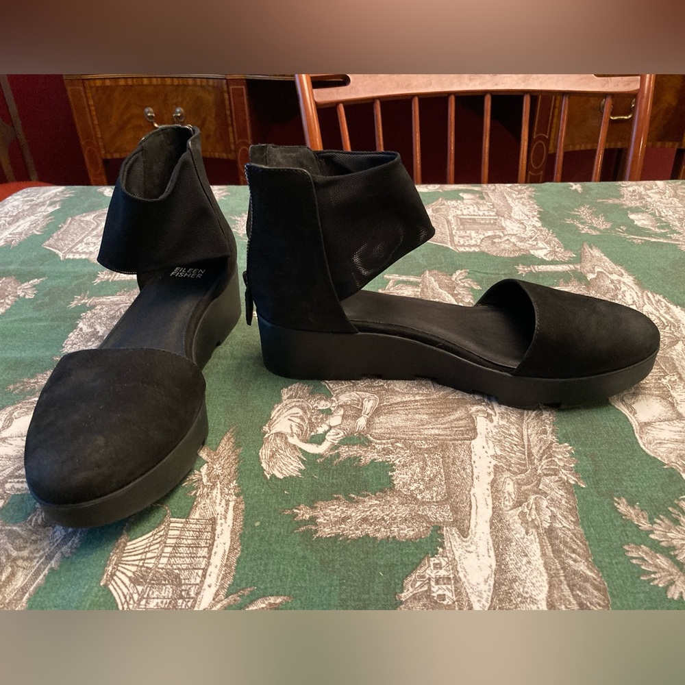 Beautiful Eileen Fisher nubuck suede shoes